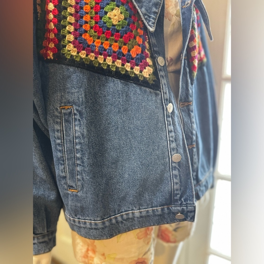 Farm Rio X Anthropologie Crochet Denim Trucker Jacket SZ Medium - Picture 7 of 15